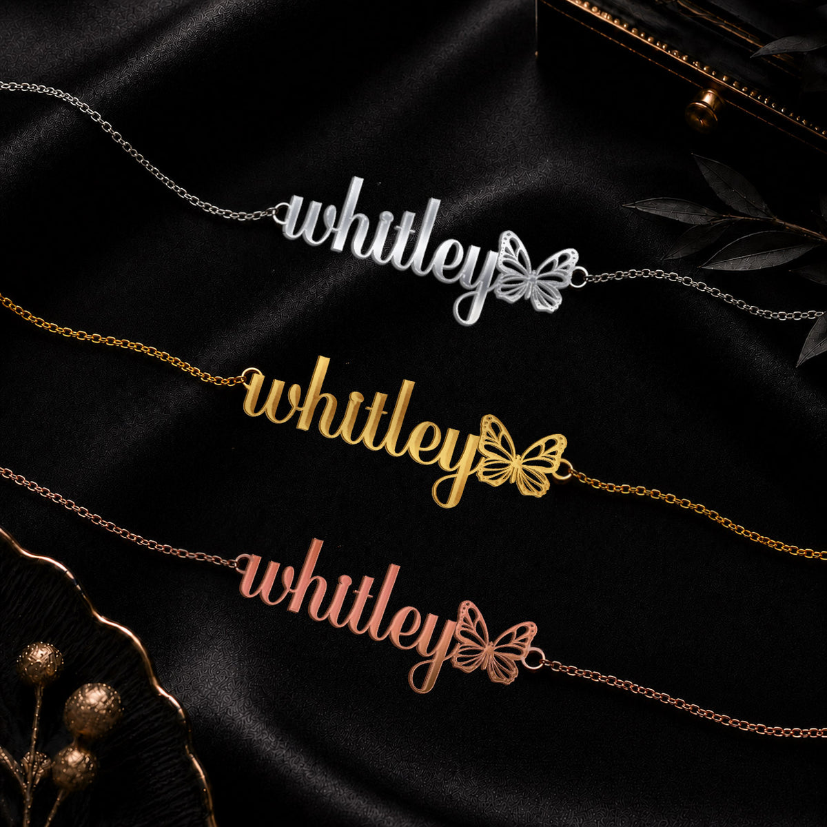 WHITLEY The Classic Personalized Name Necklace