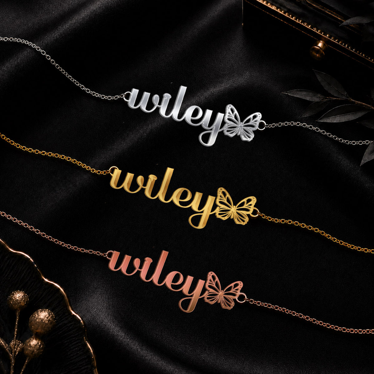 WILEY The Classic Personalized Name Necklace