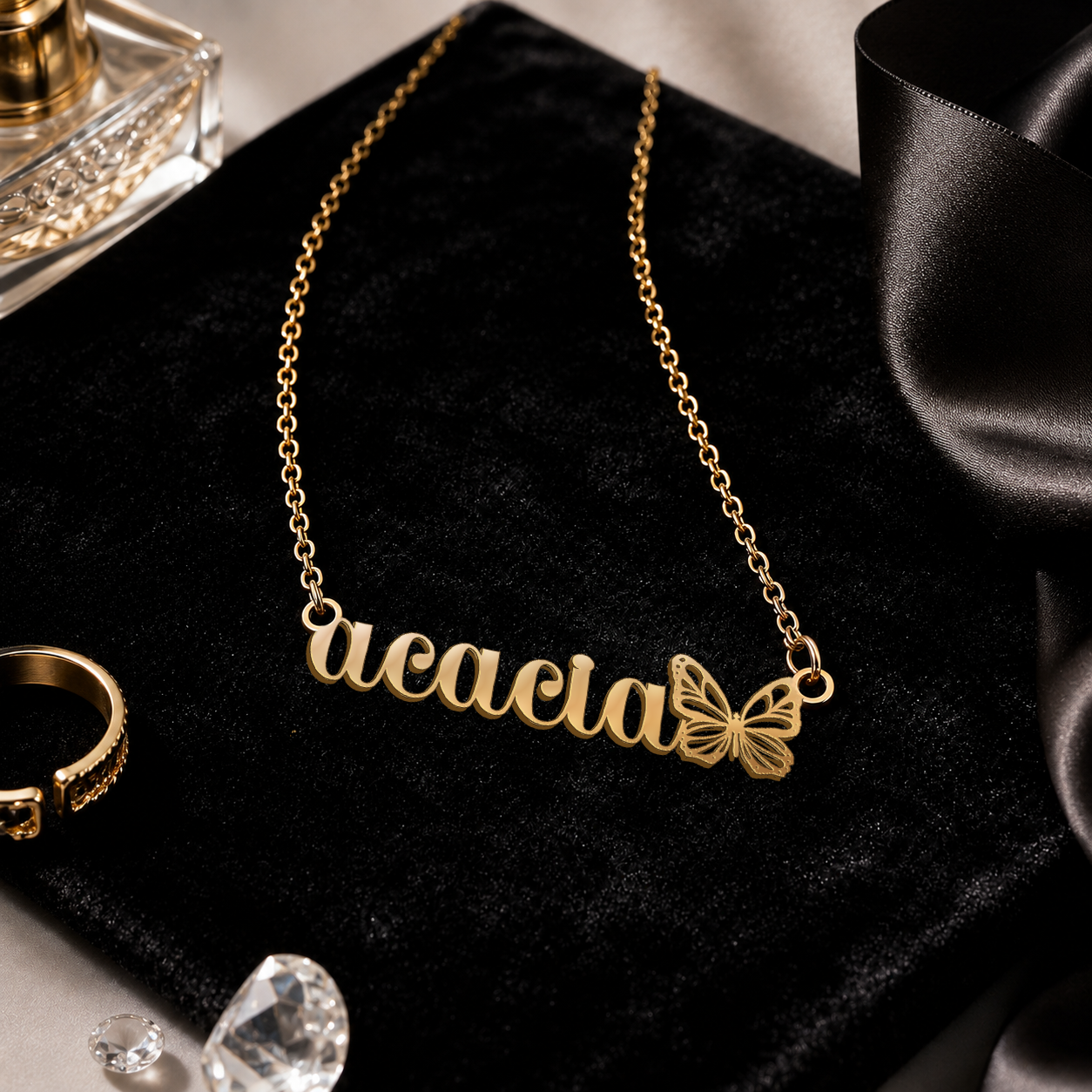 Tuyền The Classic Personalized Name Necklace